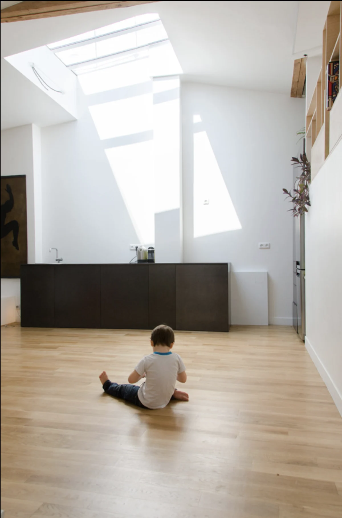 Appartement lumineux en bois clair dans le Marais · 08