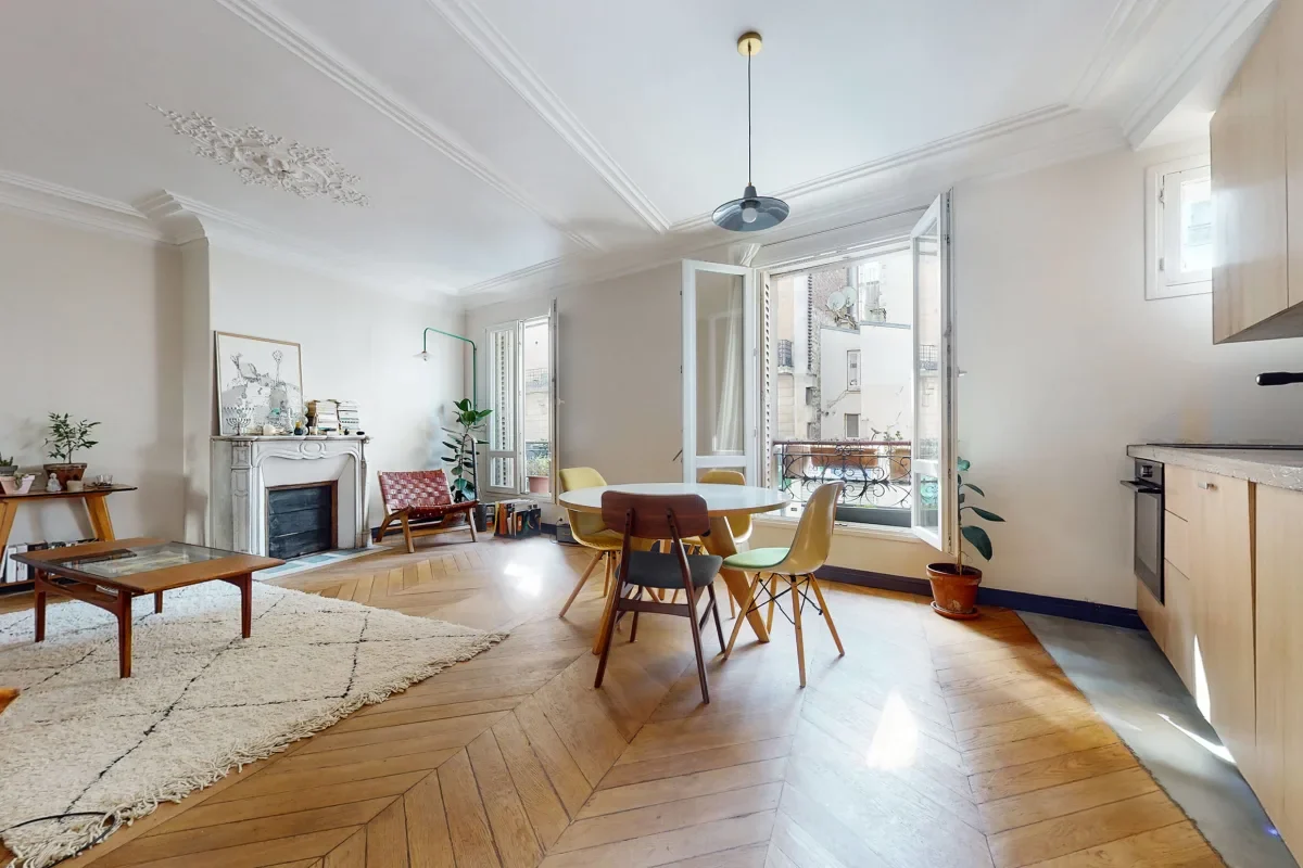 Appartement Étienne Dolet mêlant éléments classiques et couleur